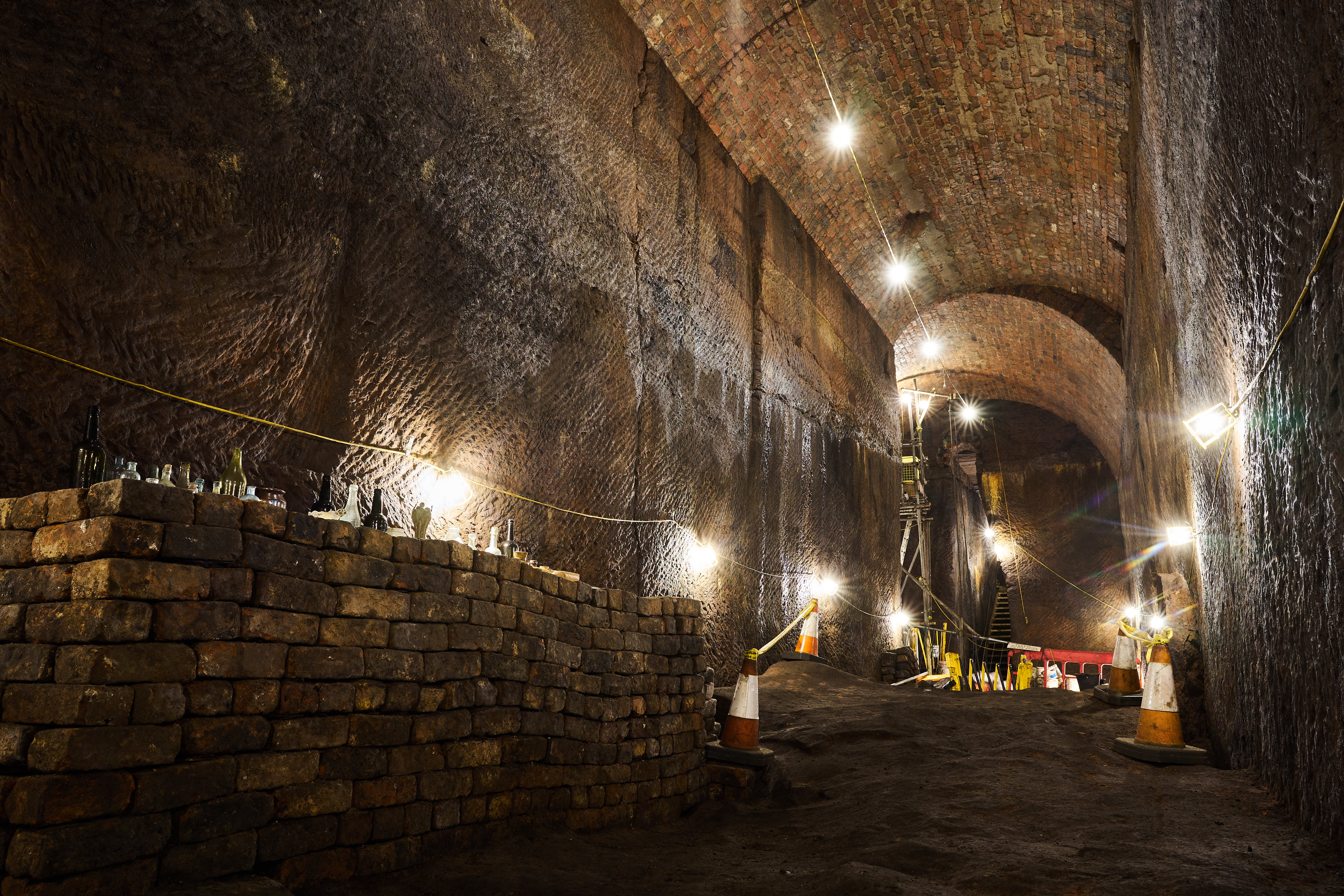 Williamson_Tunnels_-_The_Banqueting_Hall (1)